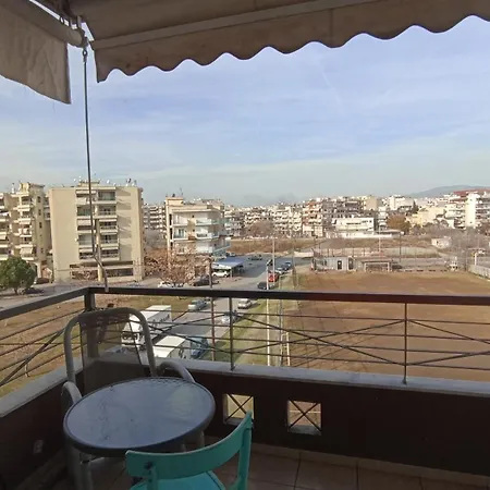 φωτεινό κοντά στον σταθμό κτελ θεσσαλονίκης Thessaloniki